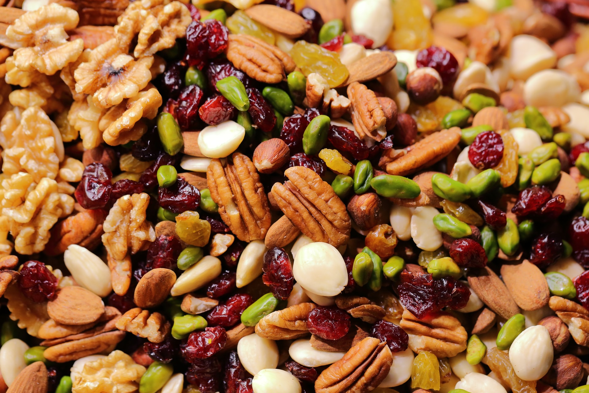 Orzechy i nasiona – dlaczego warto je jeść?